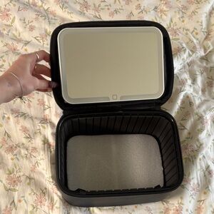 BRAND NEW Portable Black Travel Makeup Case with Mirror